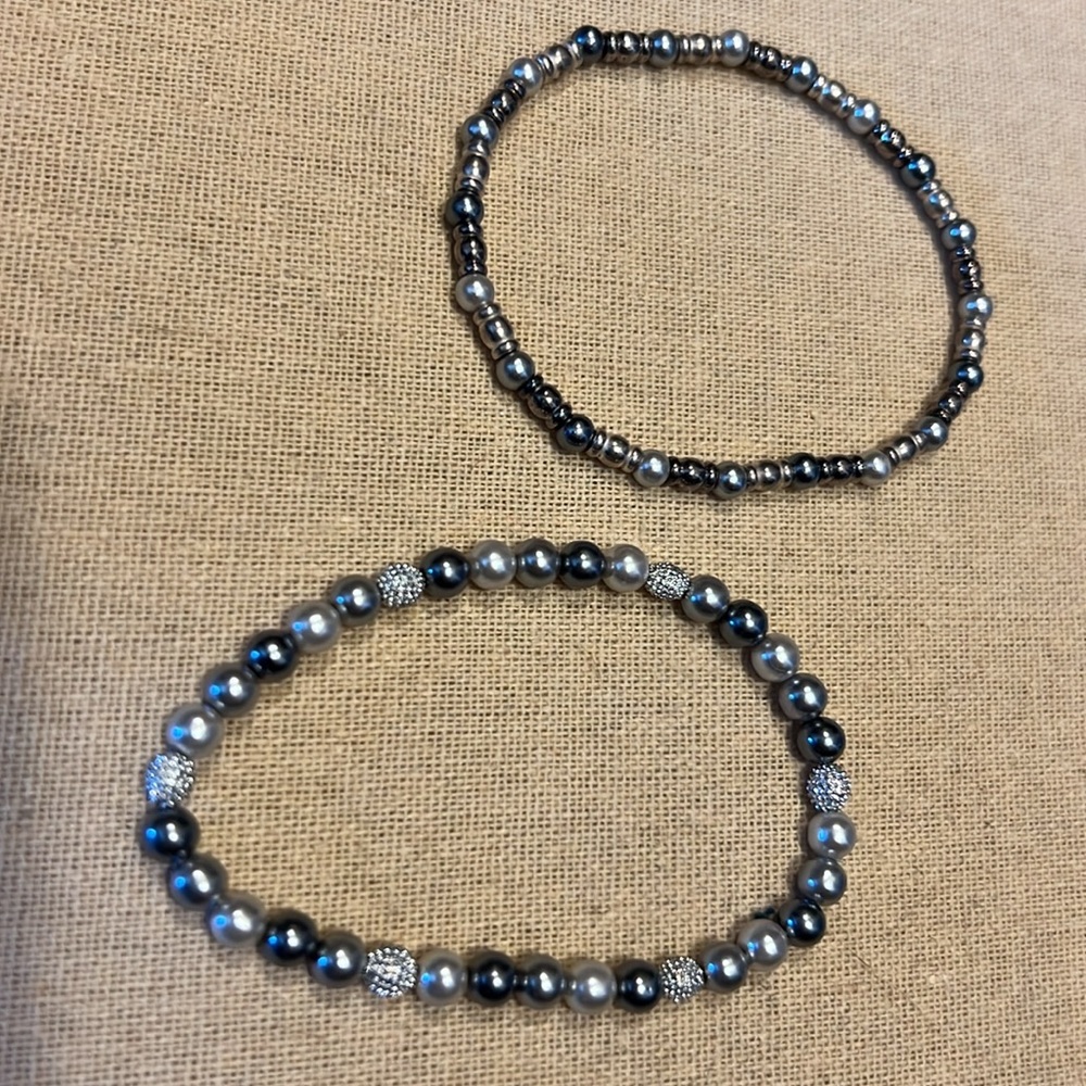 Adjustable beaded bracelets - Picture 2 of 2
